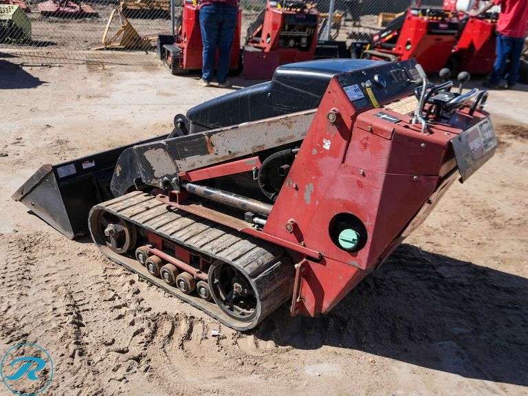 2016  Toro  22324 TX-525  Mini Crawler Skid Steer Loader - Roller Auctions
