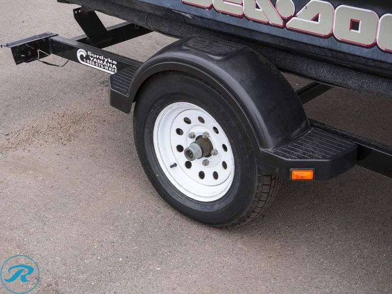 2006 B & M Manufacturing S/A Trailer Boat - Roller Auctions