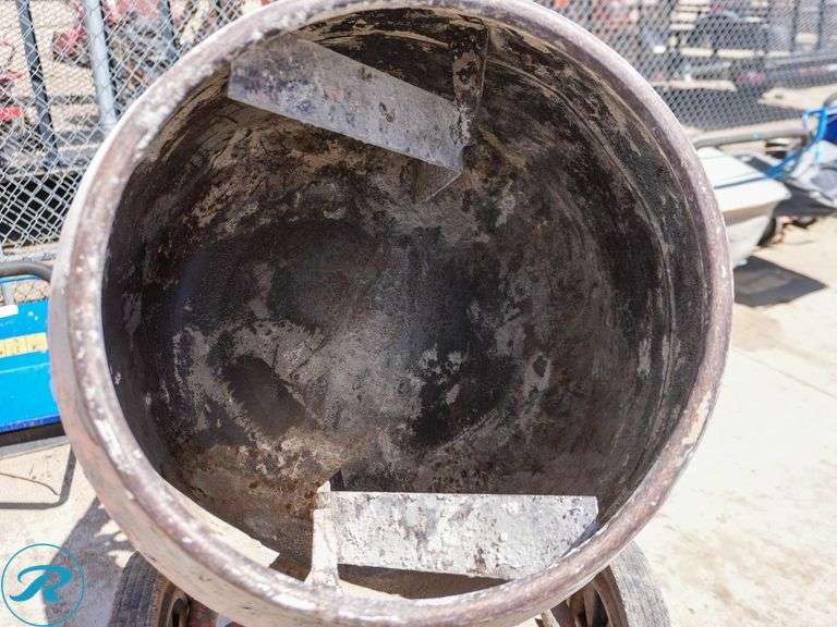 Belle Mini 150 Electric Concrete Mixer - Roller Auctions