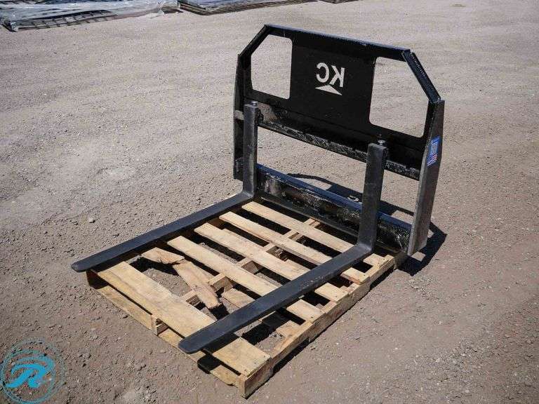New Kit Containers Fork Attachment to Fit Skid Steer Loader, 42" Forks - Roller Auctions