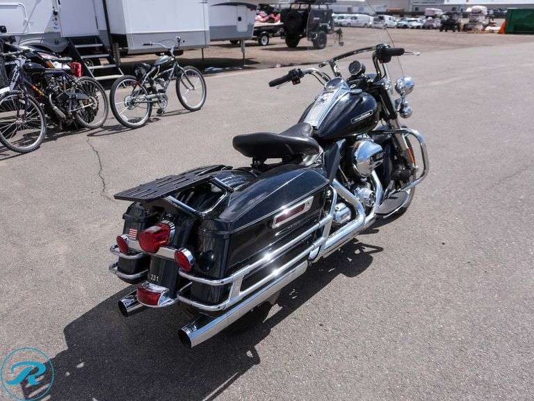 2014 Harley Davidson Road King Motorcycle - Roller Auctions