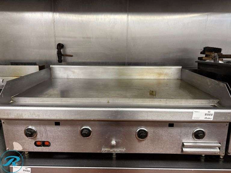 Southbend Gas Griddle, 48″, with Cleaning Accessories - Roller Auctions