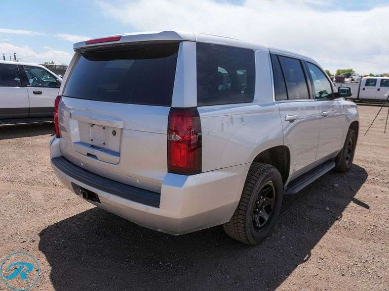 2017  Chevrolet  Tahoe  4WD  SUV - Roller Auctions