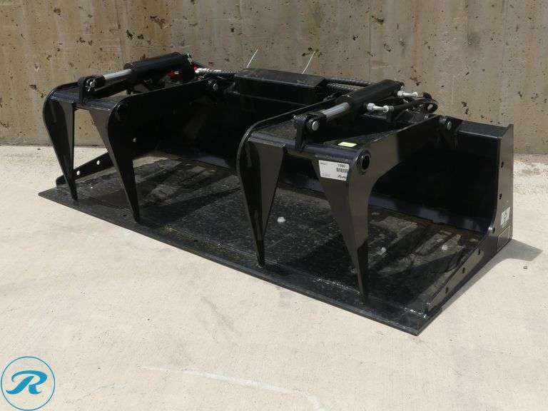 New Giyi GY-PG72 Hydraulic Plate Grapple Attachment to Fit Skid Steer Loader, 72" - Roller Auctions