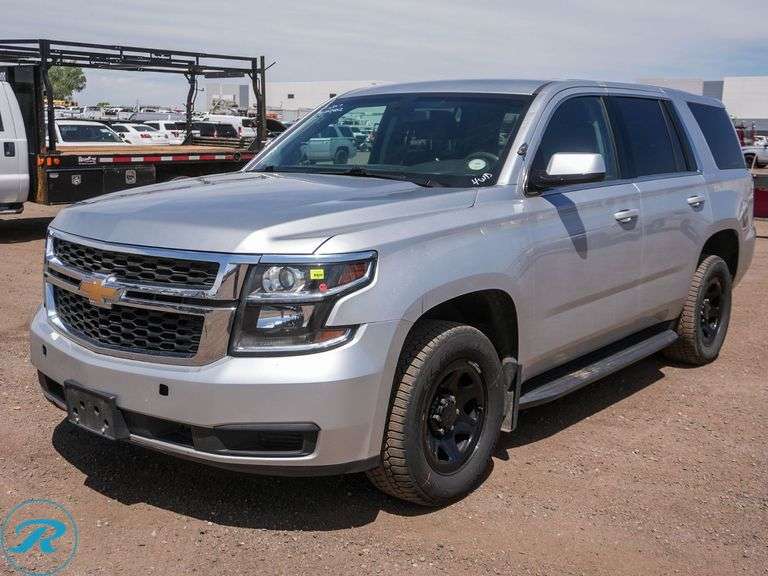 2017  Chevrolet  Tahoe  4WD  SUV - Roller Auctions