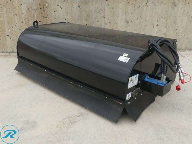 New Giyi GY-BS72 Hydraulic Box Broom Sweeper Attachment to Fit Skid Steer Loader, 72" - Roller Auctions