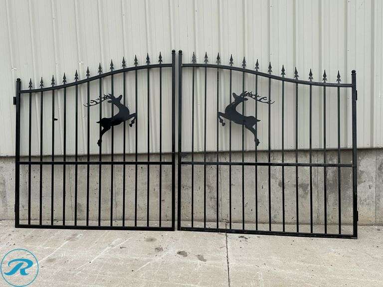 New SKLP 14' Bi-Parting Steel Gates, Reindeer Center Design - Roller Auctions