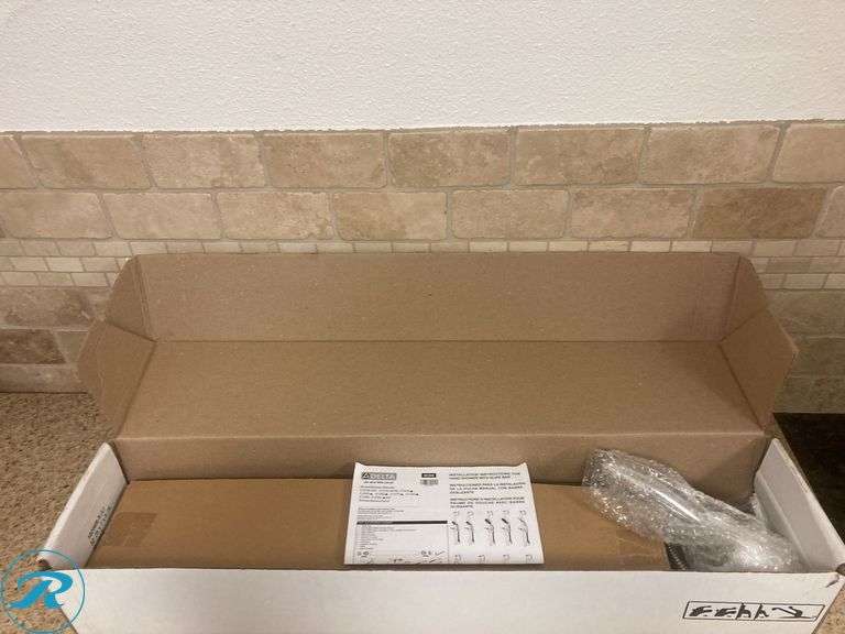(1) Open Box New- Delta Universal Showering Components 1.0 -Spray Chrome 6.5-in Round Handheld Shower Head 1.75 GPM (Total of 1 Faucet) - Roller Auctions