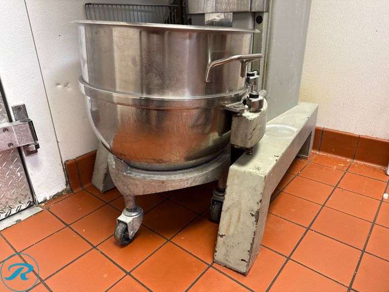 Globe SP62P Commercial 60qt Planetary Mixer with Stainless Steel Bowl and Hook - Roller Auctions