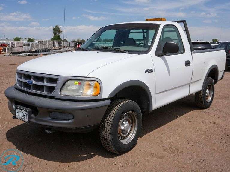 1997 Ford F150 4WD Pickup - Roller Auctions