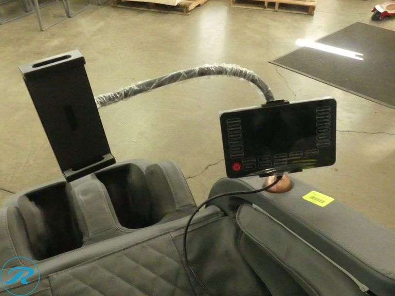 New I-Ranch IRMC 8D High End Massage Chair - Roller Auctions