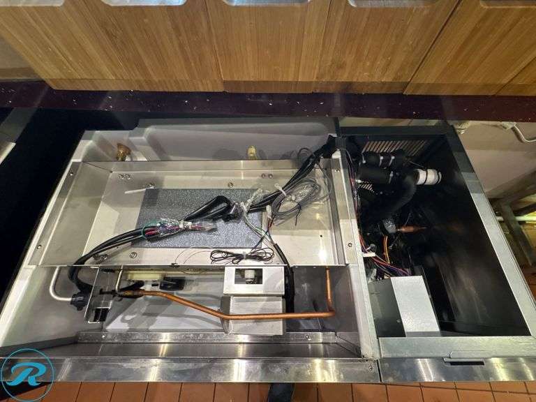 Hoshizaki IM 200BAC Air Cooled Square Cube Ice Maker With Stainless Hoshizaki im 200bac air cooled square cube ice maker with stainless
