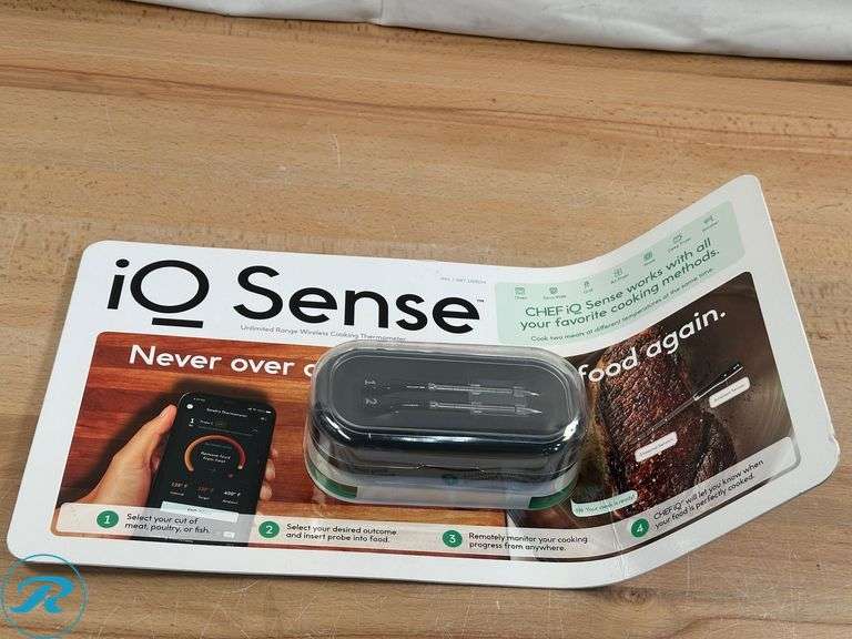 Chef iQ Smart Thermometer and Hub, 2 Probe Set - New - Roller Auctions