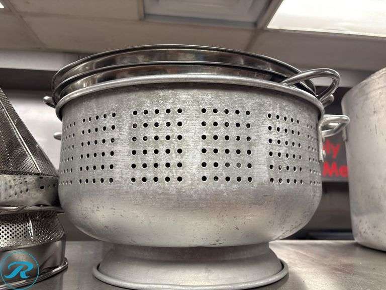 (10) Assorted Stainless Steel Strainers and Colanders - Roller Auctions