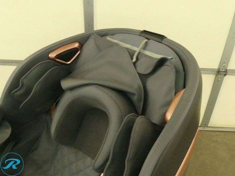 New I-Ranch IRMC 8D High End Massage Chair - Roller Auctions