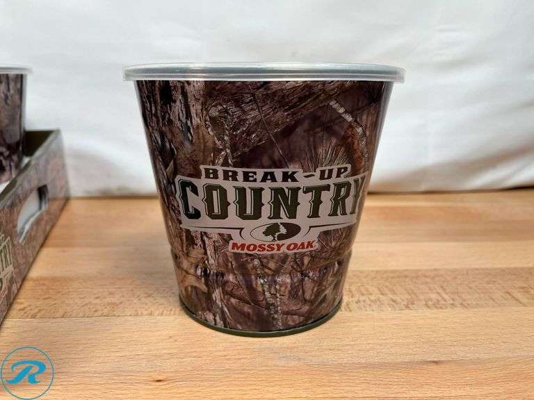 (6) Mossy Oak 1lb Citronella Candles - New - Roller Auctions