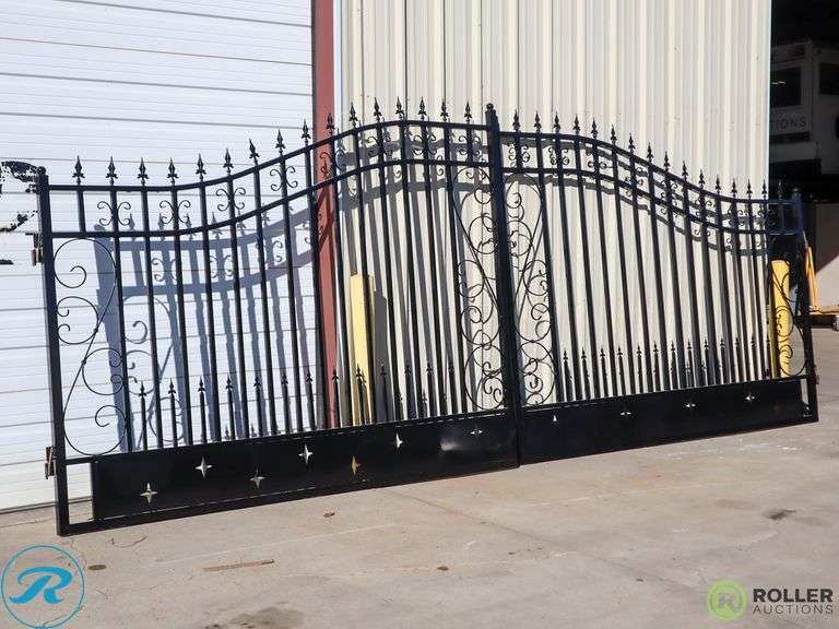 New Greatbear 20' Bi-Parting Iron Gate - Roller Auctions
