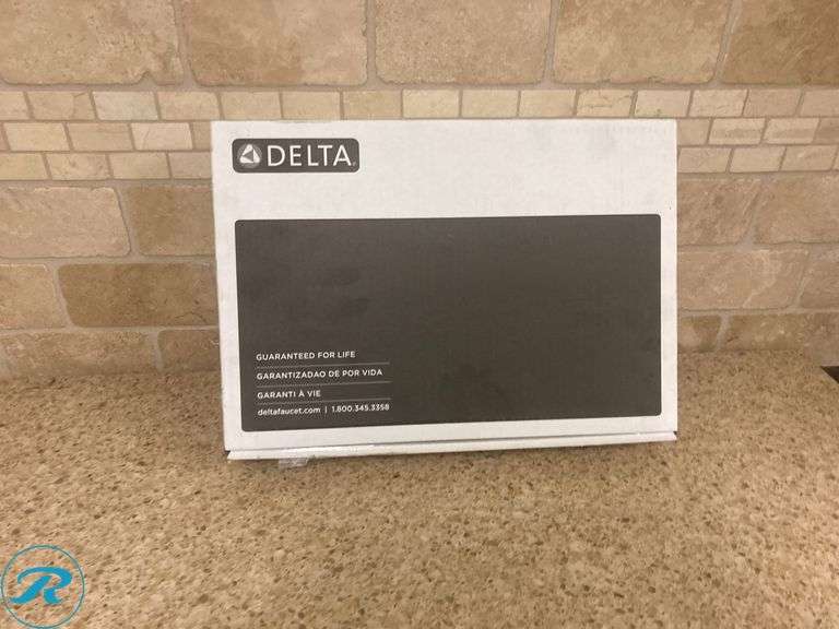 (1) New- Delta Nicoli Black Matte Black Widespread 2-handle WaterSense Mid-arc Residential Handle Bathroom Sink Faucet with Drain (Total of 1 Faucet) - Roller Auctions