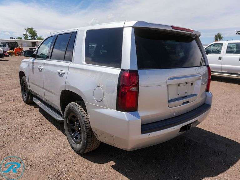 2017  Chevrolet  Tahoe  4WD  SUV - Roller Auctions