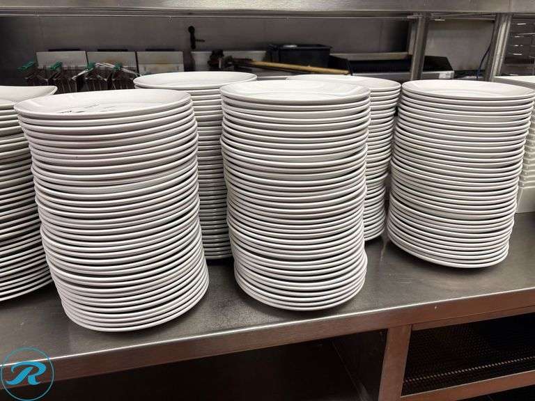Approximately (175) White Ceramic Plates, 9″ - Roller Auctions