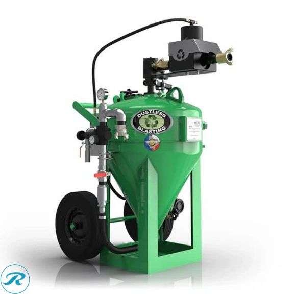 New DB500 Dustless Abrasive Blaster With Hoses (Slight Damage to Front Legs) - Roller Auctions