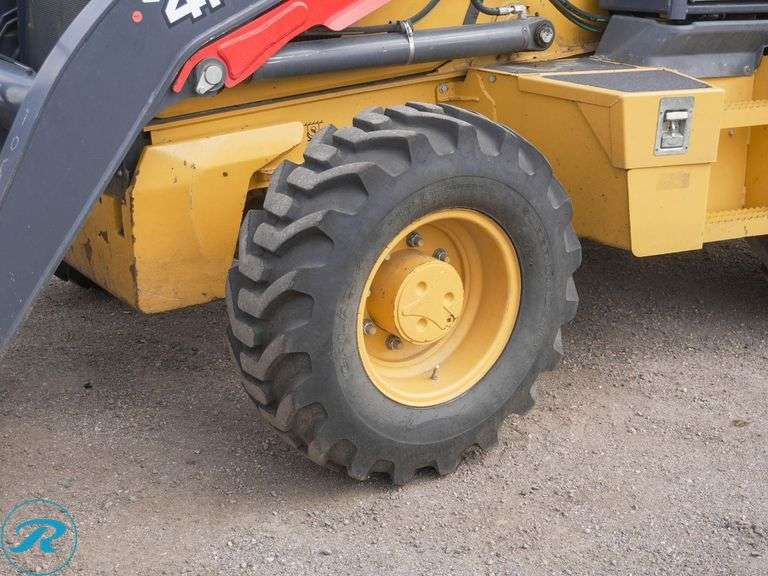 2019 John Deere 410L 4WD - Roller Auctions