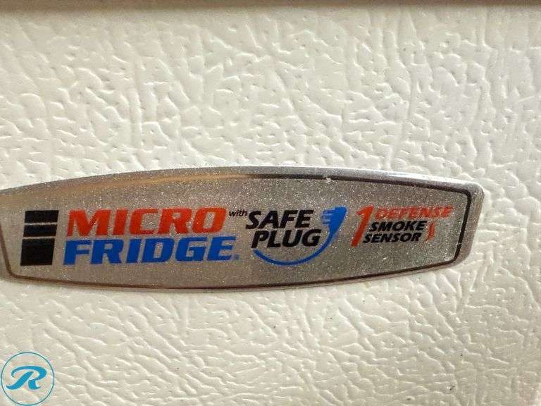 Microfridge Safeplug MicroFridge 4.8RMF4RW Refrigerator and Microwave Combo with Safe Plug ...