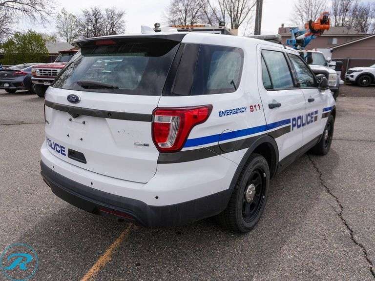 2016  Ford  Explorer   4WD  Police Interceptor SUV - Roller Auctions