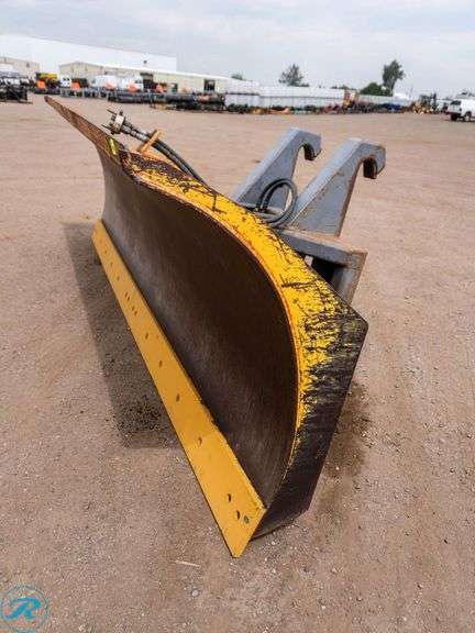 Rylind 12' Hydraulic Snowplow Attachment To Fit John Deere Wheel Loader - Roller Auctions