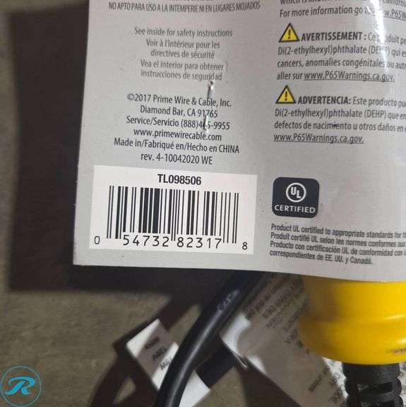 (2) 75W Work Light with Flexible Plastic Cage, 6-Foot Cord - Roller Auctions