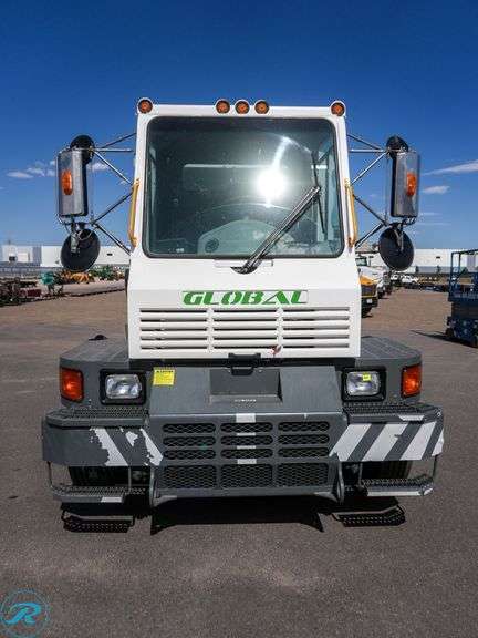 2018 Global M4 Street Sweeper - Roller Auctions