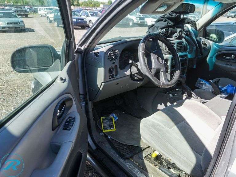 2005  Chevrolet  TrailBlazer  4WD - Roller Auctions