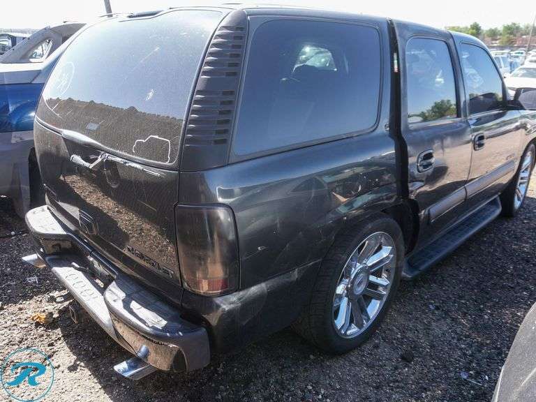 2003 Chevrolet Tahoe LS 4WD - Roller Auctions