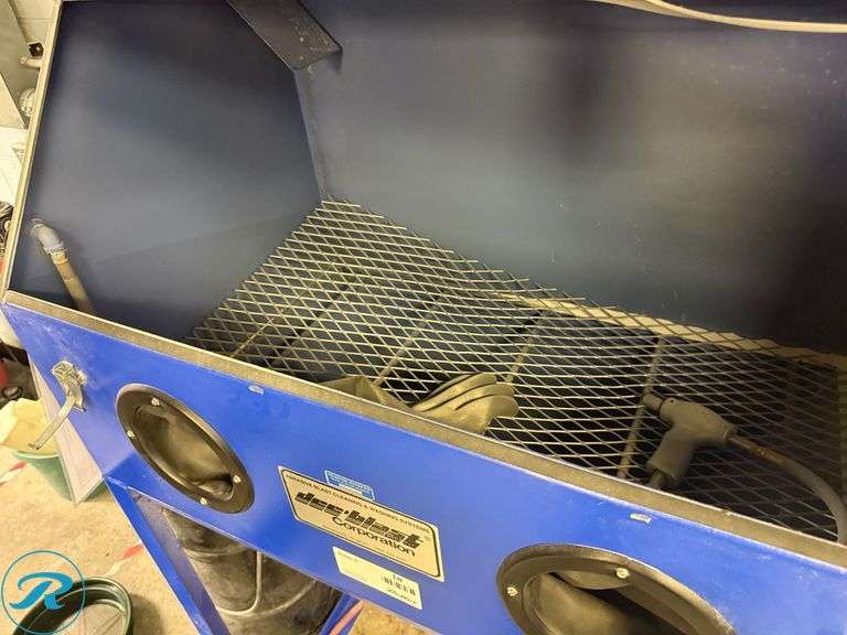 Dee-Blast 37" Abrasive Blast Cleaning and Washing System, Foot Control - Roller Auctions