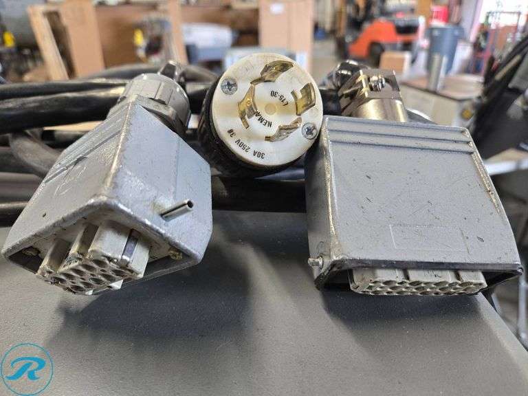 (2) Gamaflux GLC2K-21746-01 Hot Runner Temperature Controllers, 240V, 3PH - Roller Auctions