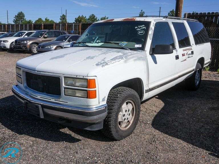 1995  Chevrolet  Suburban 1500   4WD
