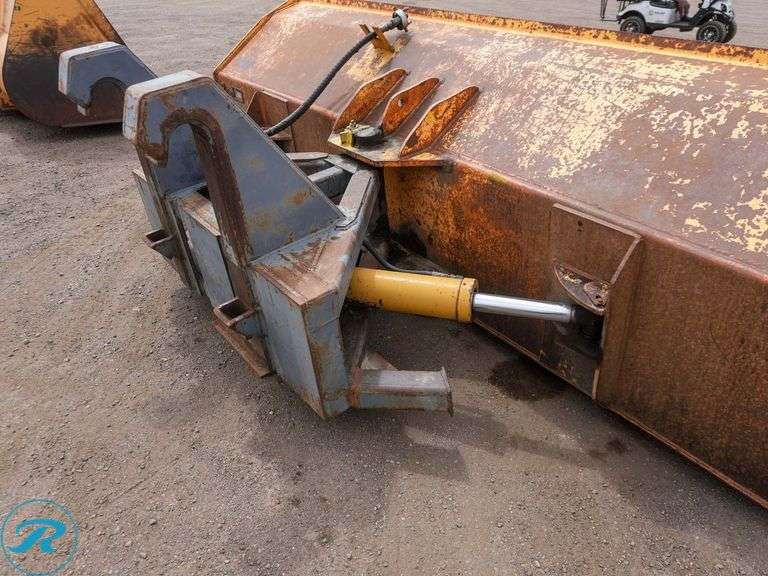 Rylind 12' Hydraulic Snowplow Attachment To Fit John Deere Wheel Loader - Roller Auctions