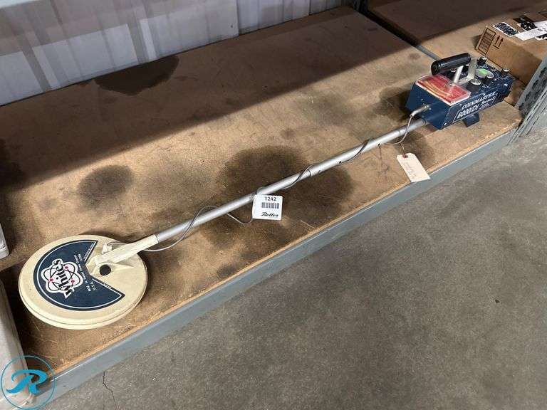 White’s Coinmaster 6000/Di Series 2 Metal Detector - Roller Auctions