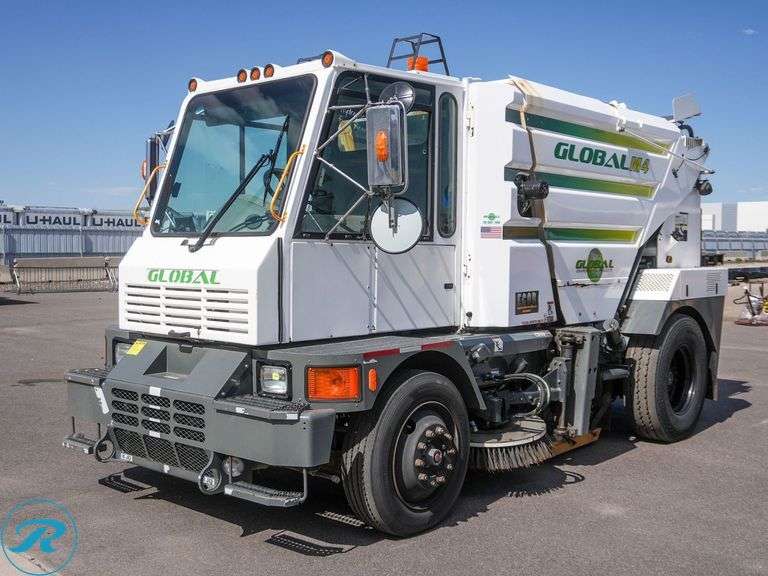 2018  Global  M4  Street Sweeper