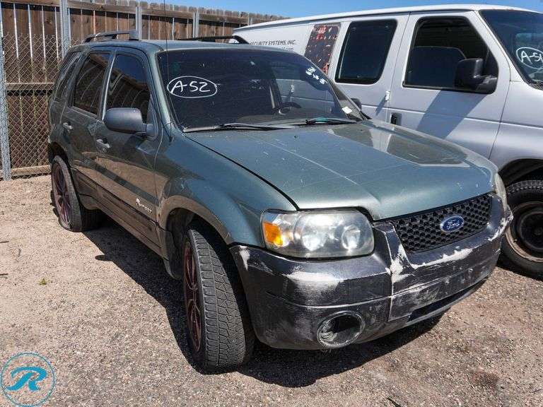 2007  Ford  Escape Hybrid  4WD - Roller Auctions