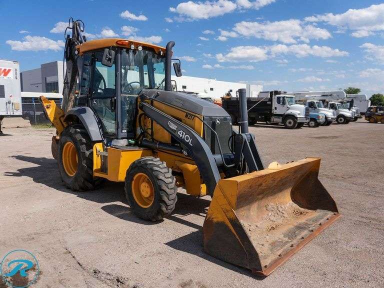 2019 John Deere 410L 4WD - Roller Auctions