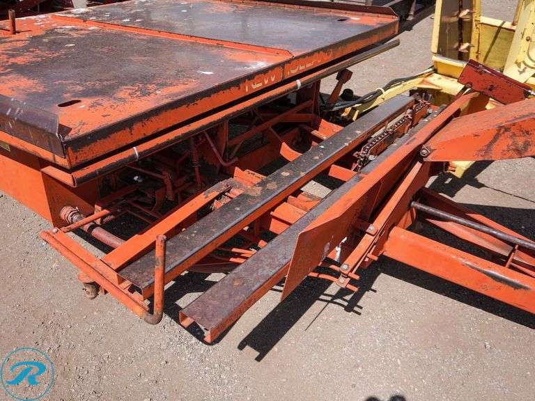 New Holland Stackliner 1032 Bale Stack Wagon - Roller Auctions