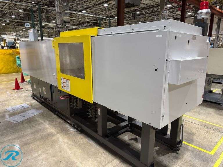 1998 Cincinnati Milacron Fanuc Roboshot 165R 165-Ton Injection Mold Machine (s/n 4067A04/98-35) with Motan Hopper, Transfomer and Power Control Box - Roller Auctions