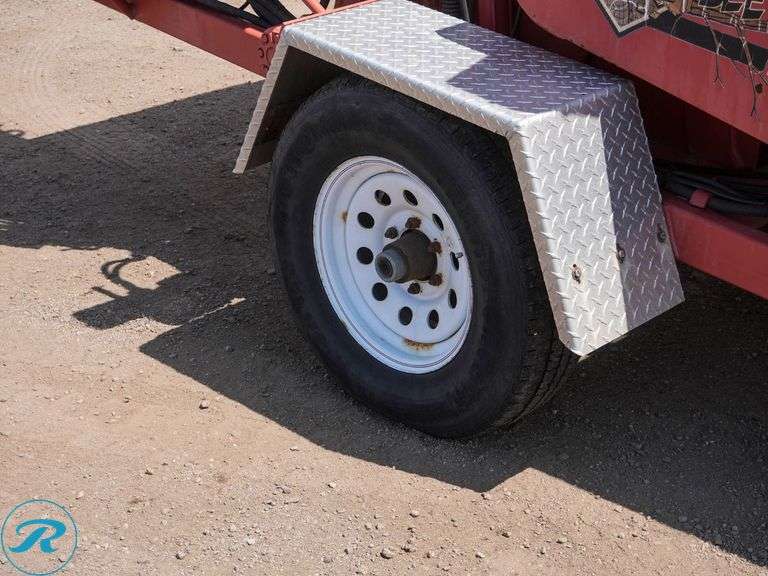 2012 Morbark Beever M12R Towable Chipper - Roller Auctions