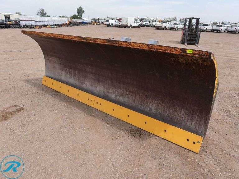 Rylind 12' Hydraulic Snowplow Attachment To Fit John Deere Wheel Loader
