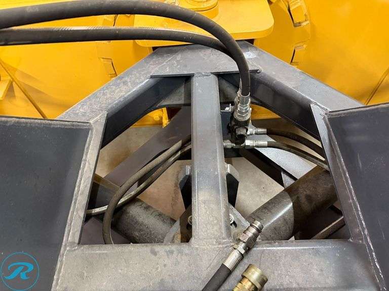 New Rylind PL20 12' Snowplow To Fit John Deere 772G Motor Grader - Roller Auctions