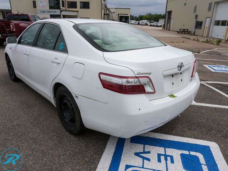 2008  Toyota  Camry Hybrid  FWD - Roller Auctions
