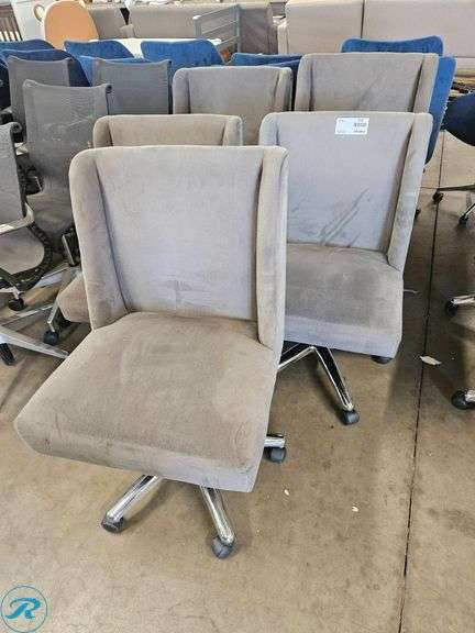 (5) Gray Fabric Office Chairs With Chrome Base on Casters - Roller Auctions