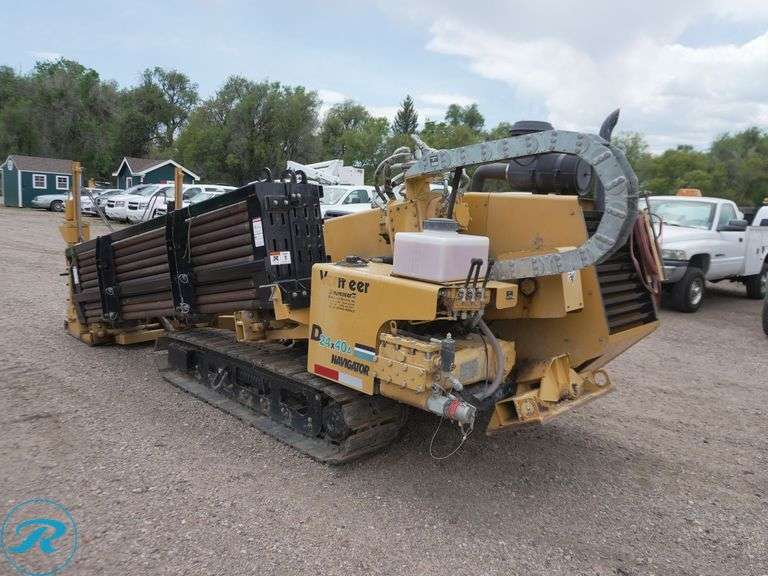 2000 Vermeer D24x40A Navigator Crawler Directional Drill - Roller Auctions
