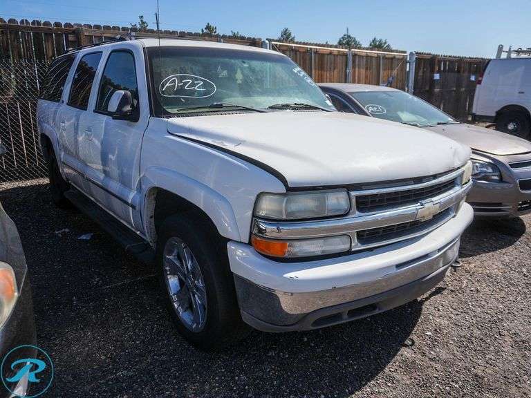 2001  Chevrolet  Suburban 1500   4WD - Roller Auctions